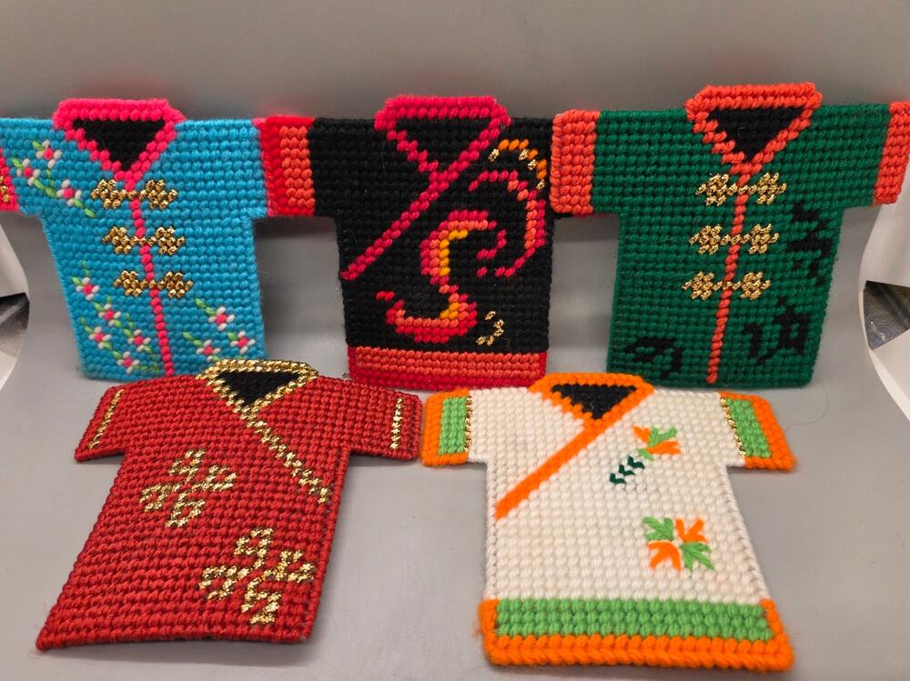 VTG Handmade Asian Kimonos Stitched Yarn Needlepoint Plastic Canvas Coasters
